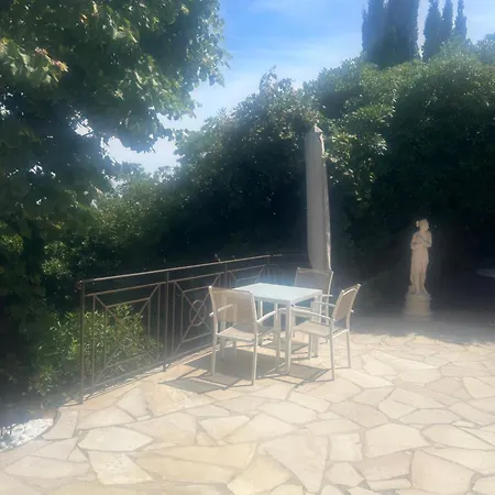 L Olivier De Melody Lejlighed *